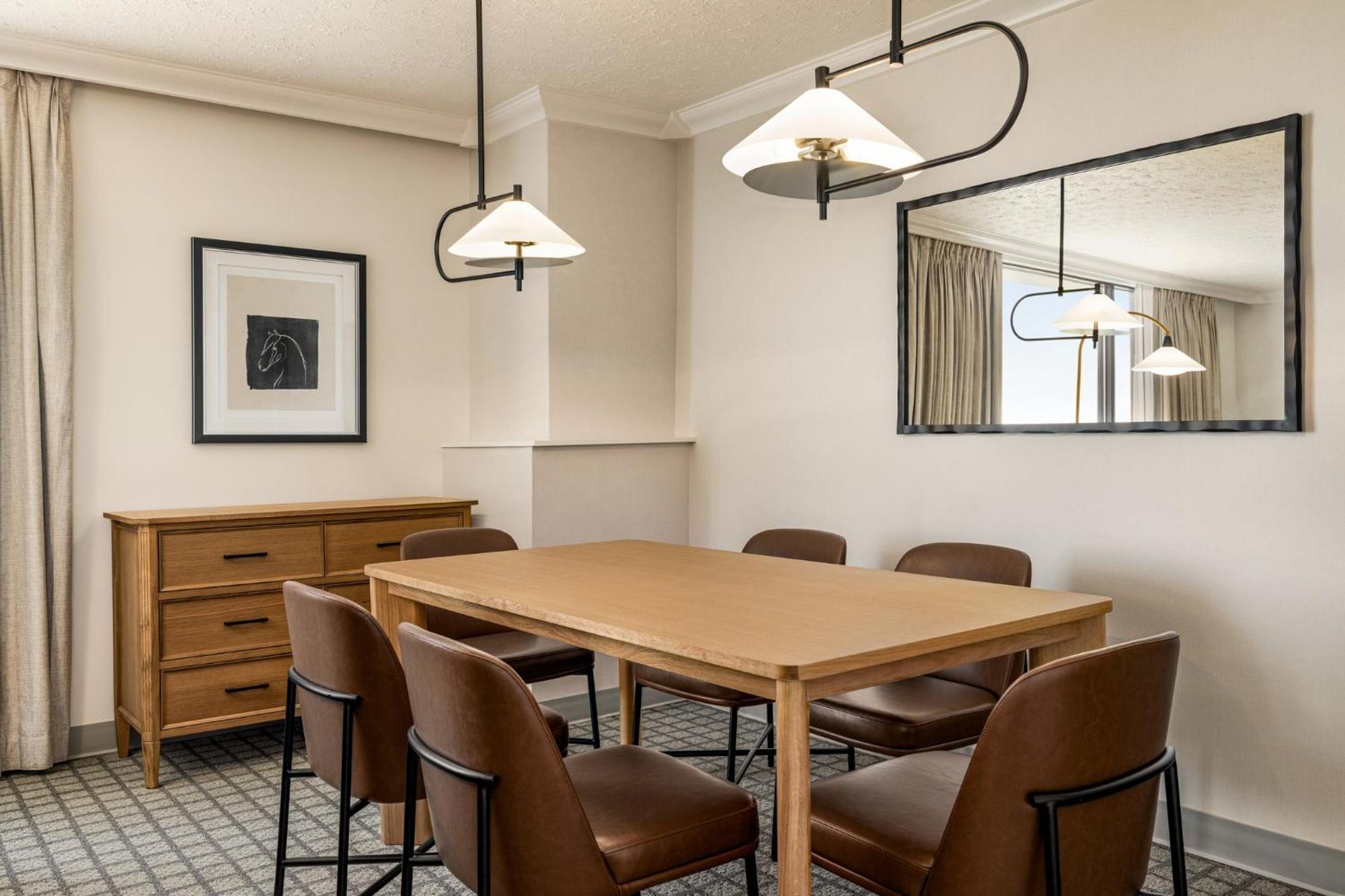 Crowne Plaza Louisville Airport Expo Ctr By Ihg Ngoại thất bức ảnh